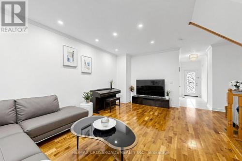 74 Romance Drive, Richmond Hill, ON 