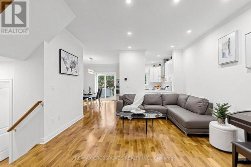 74 Romance Drive, Richmond Hill, ON 