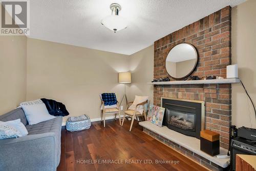 9 Iris Crescent, Brampton, ON 