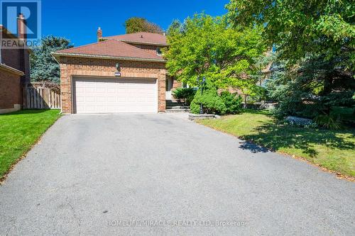 9 Iris Crescent, Brampton, ON 