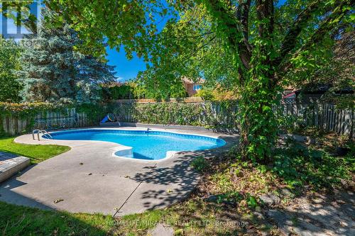 9 Iris Crescent, Brampton, ON 