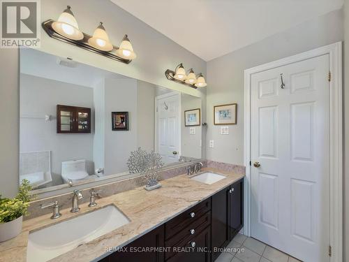 74 Davidson Boulevard, Hamilton, ON 