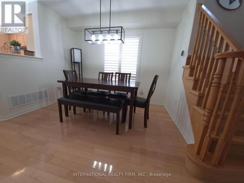 2588 VALLEYRIDGE DRIVE , Oakville, Ontario L6M 5H5 4