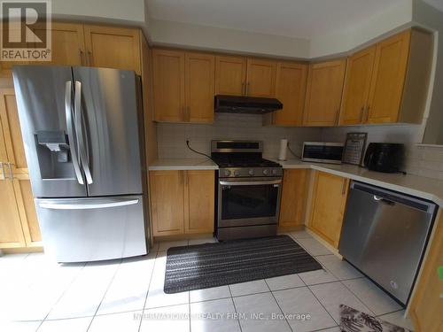 2588 VALLEYRIDGE DRIVE , Oakville, Ontario L6M 5H5 5