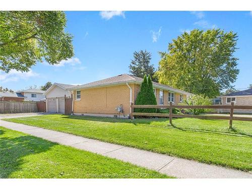 410 Mcnaughton Avenue East, Chatham, ON 