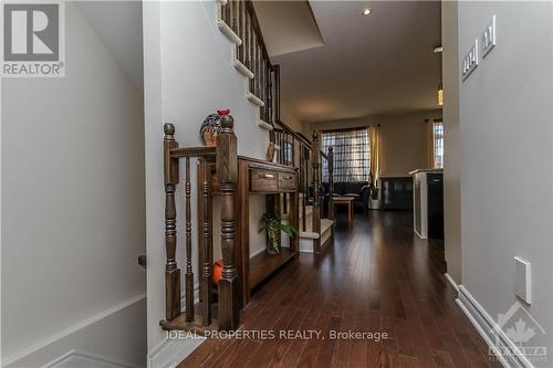 6063 NORTH BLUFF DRIVE , Ottawa, Ontario K1V 2L6 4
