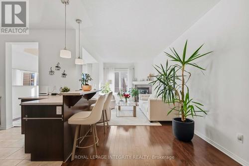 385 VIA VERONA AVENUE , Ottawa, Ontario K2J 5X8 4