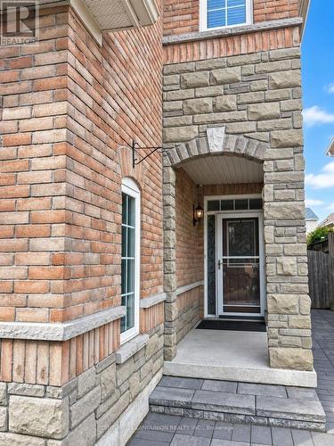 52 KENTLEY STREET , Markham, Ontario L6C 3G2 2