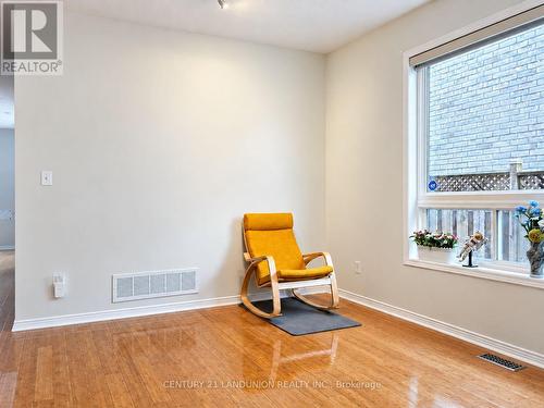 52 KENTLEY STREET , Markham, Ontario L6C 3G2 3