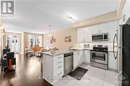 236 PEMBINA PRIVATE , Ottawa, Ontario K4M 0G7 5