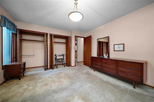 597 Headmaster Row, Winnipeg, MB 