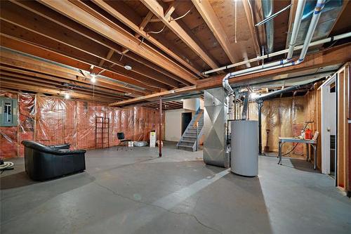 597 Headmaster Row, Winnipeg, MB 