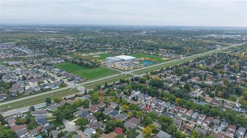 597 Headmaster Row, Winnipeg, MB 