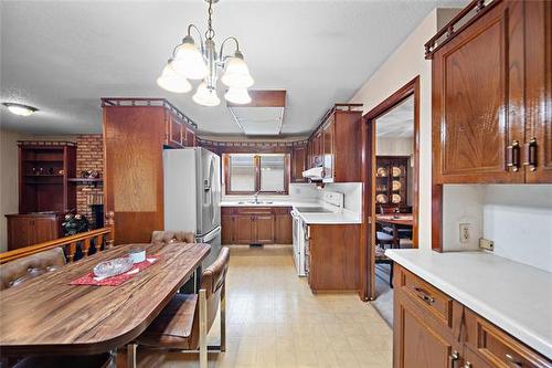 597 Headmaster Row, Winnipeg, MB 