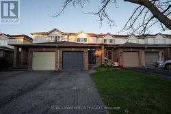 79 FORESTGLADE CRESCENT Ottawa, ON K1G 5X4