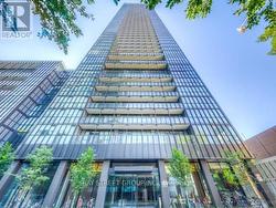4210 - 101 CHARLES STREET E Toronto, ON M4Y 1V2