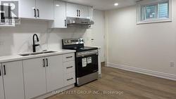 27 SYCAMORE DRIVE Markham, ON L3T 5V3
