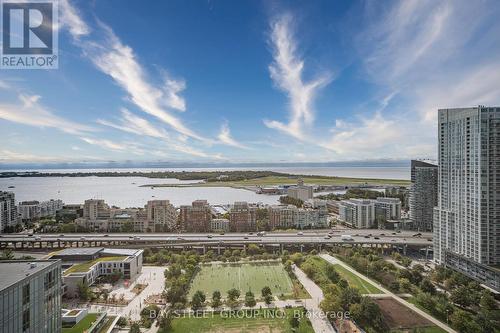 3206 - 15 ICEBOAT TERRACE , Toronto, Ontario M5V 4A5 4