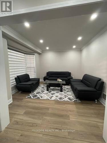 2357 FALKLAND CRESCENT , Oakville, Ontario L6M 4Y1