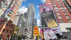 2503 - 101 PETER STREET Toronto, ON M5V 0G6
