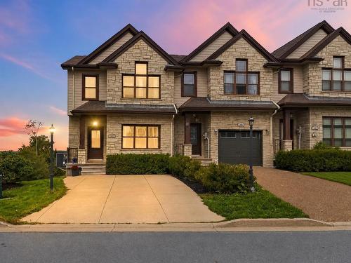 147 Maple Grove Avenue  Timberlea, NS B3T 0C9