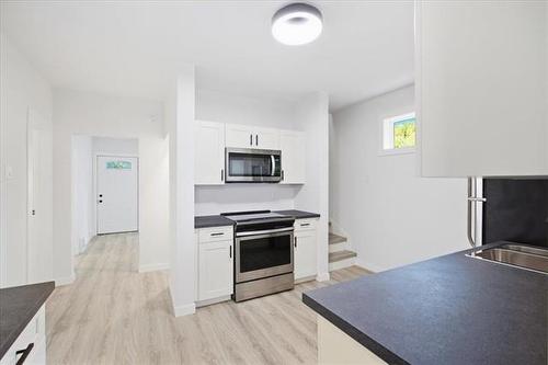 840 Aberdeen Ave, Winnipeg, MB 