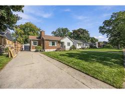 772 KEMSLEY Drive Sarnia, ON N7V 2M2