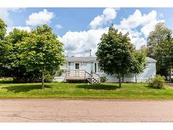 6 Lausanne ST Moncton, NB E1H 2Y4