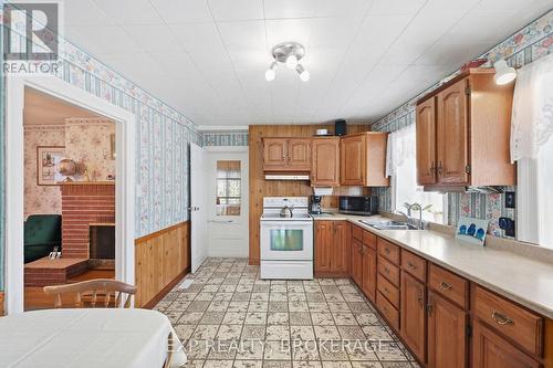 3542 Stagecoach Road, Frontenac (Frontenac South), ON 