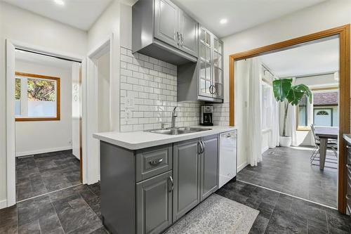 8 Durness Bay, Winnipeg, MB 