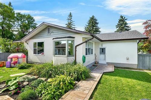 8 Durness Bay, Winnipeg, MB 
