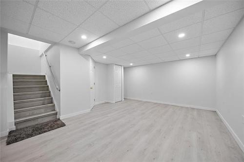 27 Chisholm Dr, Winnipeg, MB 