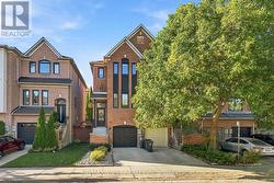 44 BLUEWATER COURT Toronto, ON M8V 4A9