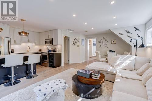 2305 Belyea Street, Oakville, ON 