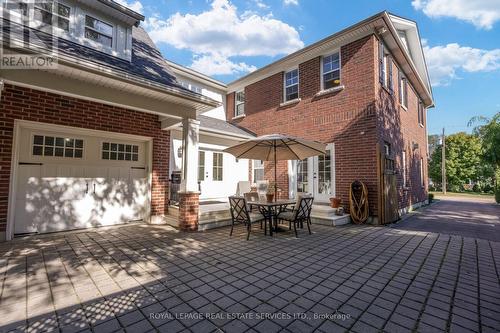 2305 Belyea Street, Oakville, ON 