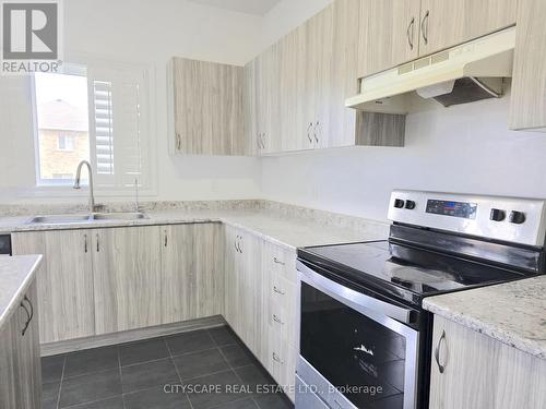 Kitchen - 321 Van Dusen Avenue, Southgate, ON 