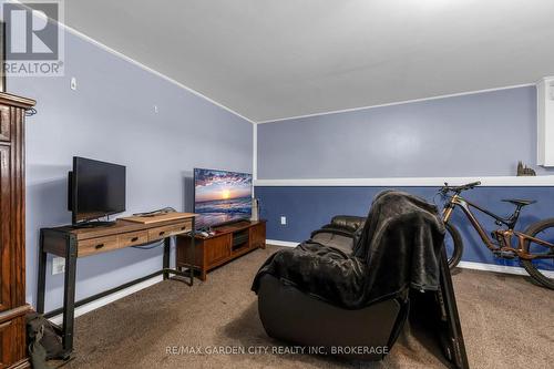 54 Crestcombe Road, St. Catharines (Ridley), ON 
