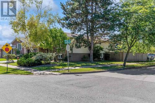 54 Crestcombe Road, St. Catharines (Ridley), ON 
