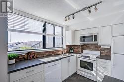 Bright Kitchen with south facing windows. - 