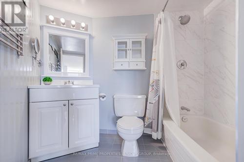 4 piece bathroom with attached mirror. - 301 - 250 Queens Quay W, Toronto, ON 