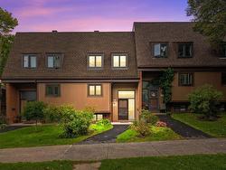 43 Westridge Drive  Halifax, NS B3M 3K3