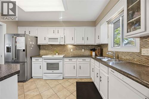 1205 Birkdale Crescent, Sarnia, ON 
