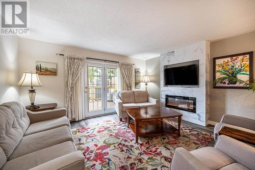 25 Village Ct, Sault Ste. Marie, ON 
