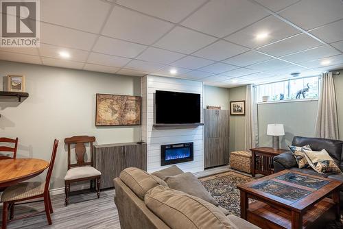 25 Village Ct, Sault Ste. Marie, ON 