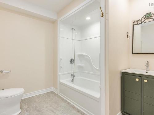 23 Valley Road, Wilmot, NS 