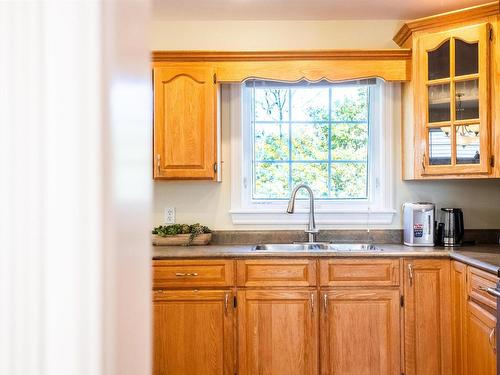 5 Commonwealth Avenue, Charlottetown, PE 