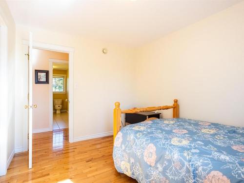5 Commonwealth Avenue, Charlottetown, PE 