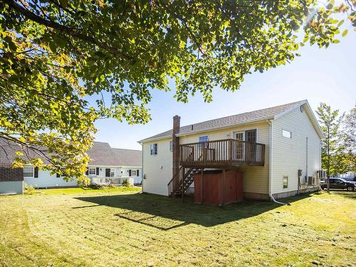 5 Commonwealth Avenue, Charlottetown, PE 