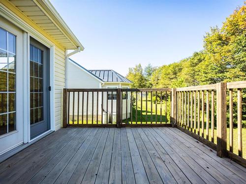 5 Commonwealth Avenue, Charlottetown, PE 