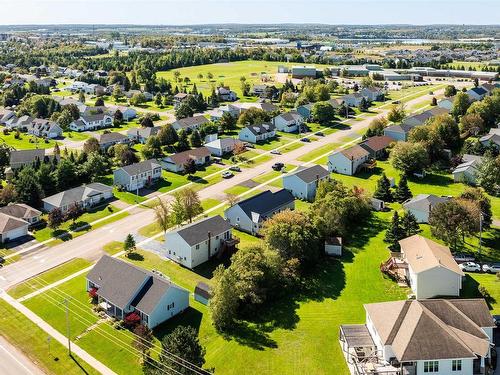 5 Commonwealth Avenue, Charlottetown, PE 